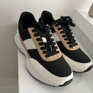 Dolce Vita sneakers